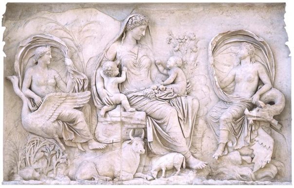 Rilievo Saturnia Tellus - Altare della Pace Augustea