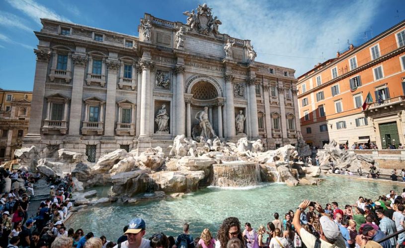 Fontana di Trevi: Storia e Architettura