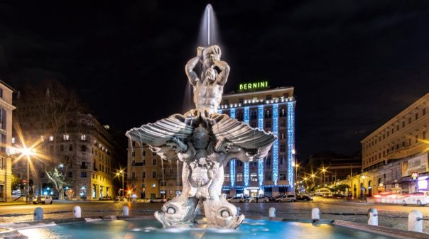 Fontana del Tritone, Piazza Barberini