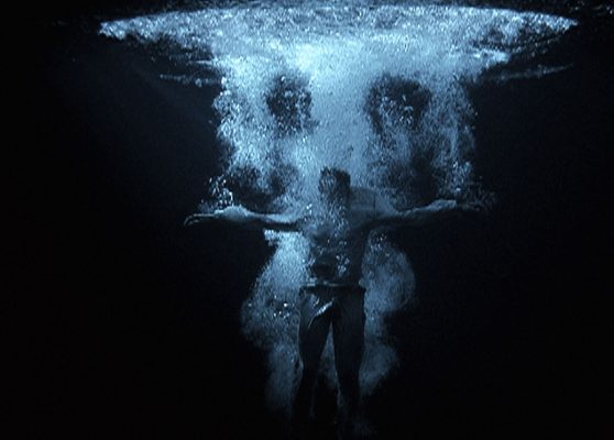 Bill Viola. Icons of Light. Ascensione, installazione Video/Suono