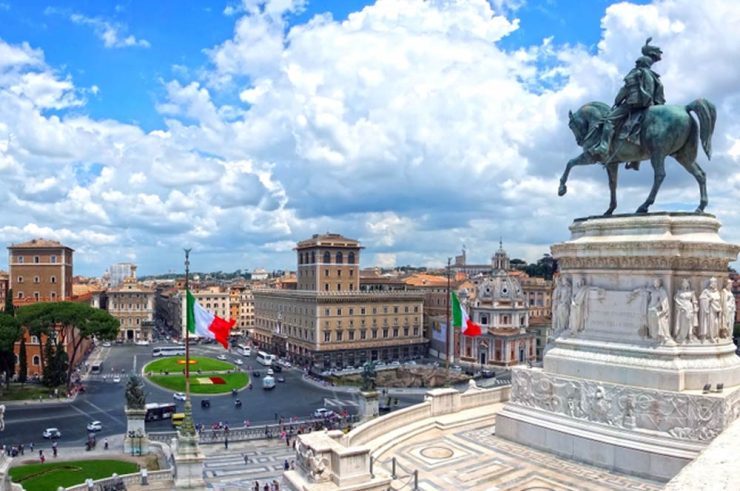 Piazza Venezia; Roma, Palazzo Venezia, Il Vittoriano. Storia e Architettura