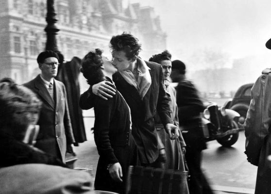 Robert Doisneau, Le baiser de l'Hôtel de Ville, 1950