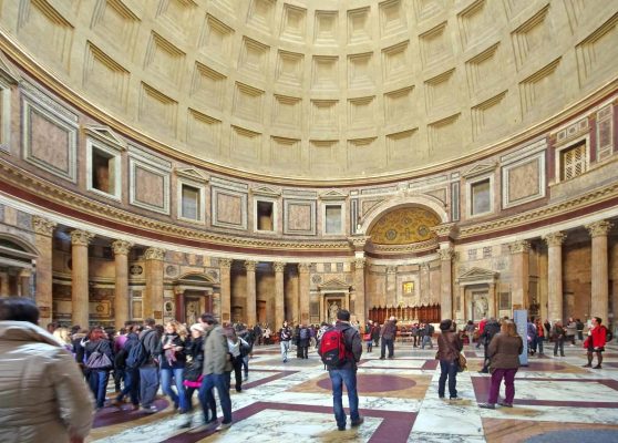 Tour Guidato con Accesso Rapido al Pantheon di Roma – Esplora le Antiche Meraviglie all'Interno della Cupola